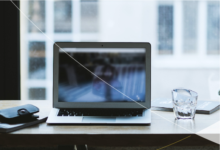 directivo liderando un proceso de transformación empresarial